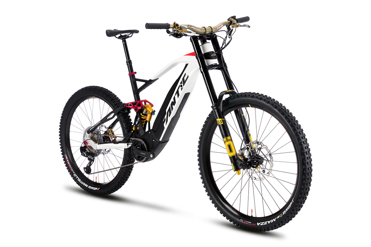 Jak vybrat elektrokolo typu Downhill